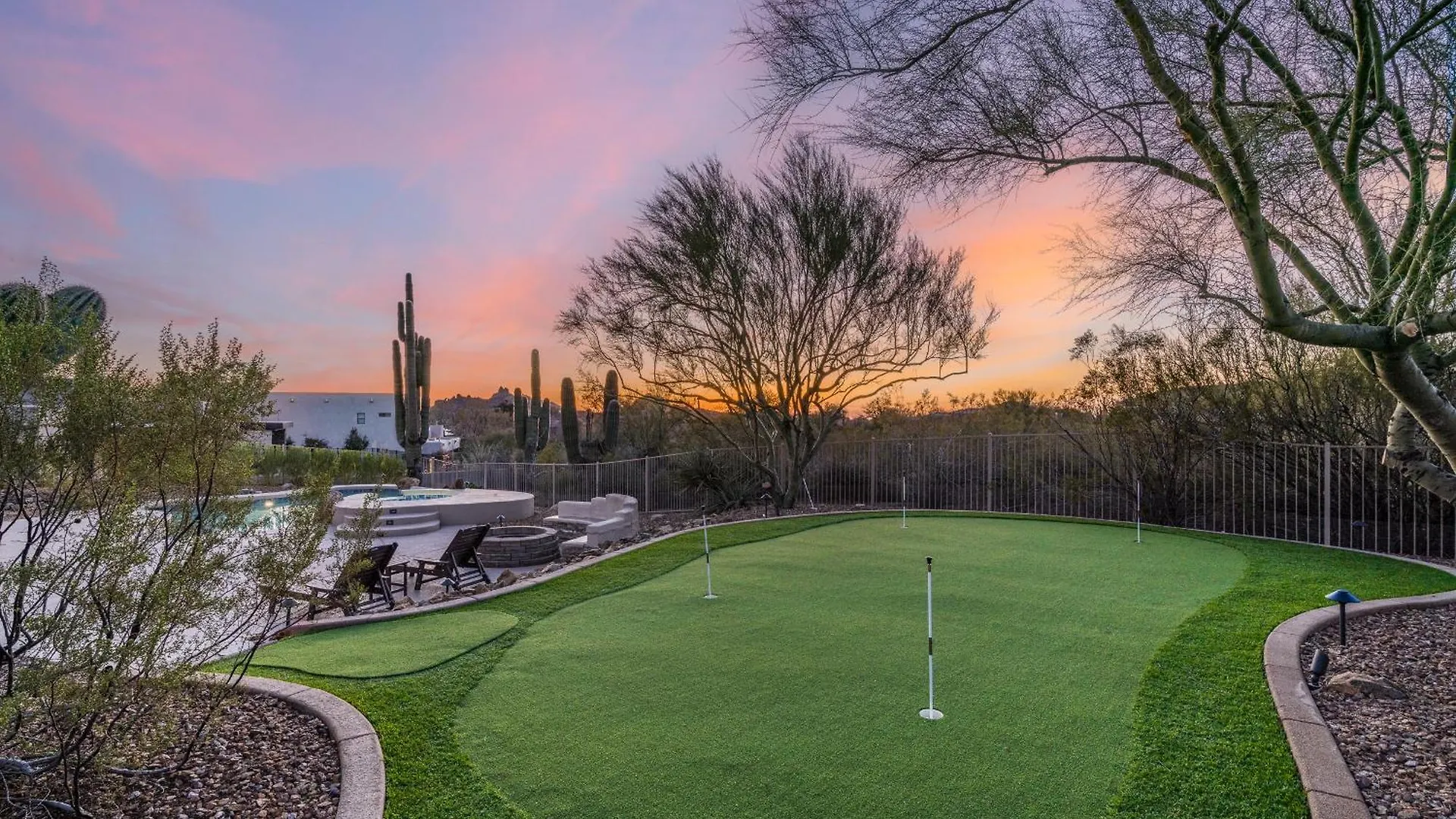 Pinnacle Perfection By Porter Heated Pool Spa W Outdoor Putting Green 스코 츠 데일