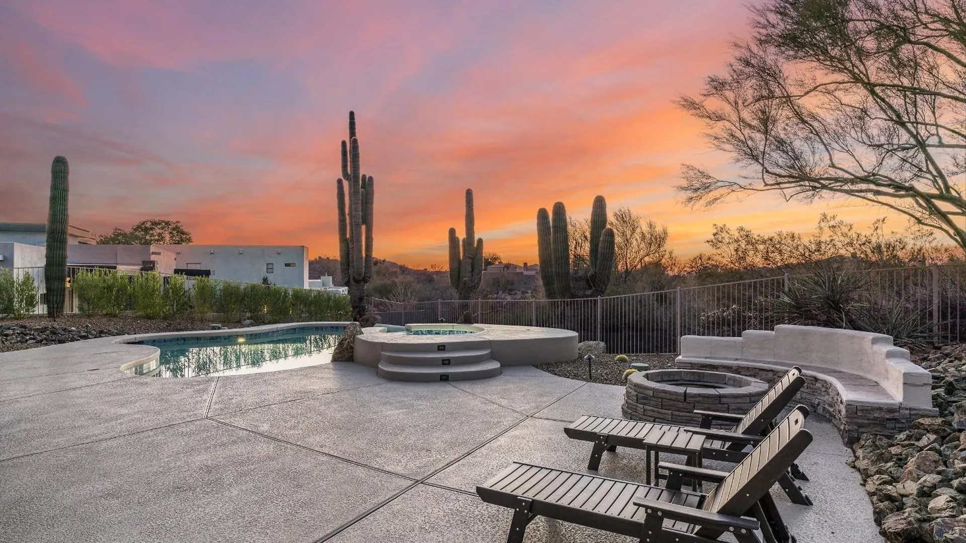 펜션 Pinnacle Perfection By Porter Heated Pool Spa W Outdoor Putting Green 스코 츠 데일